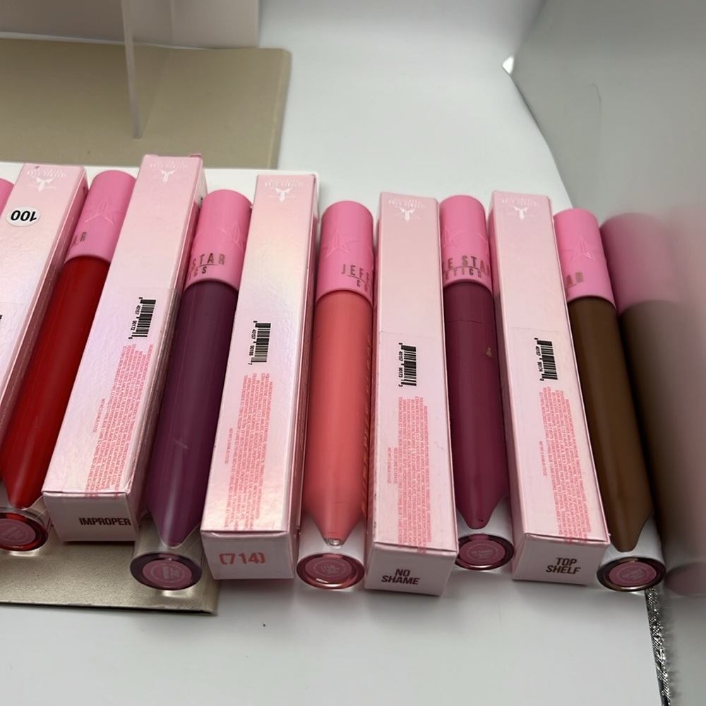 Supreme Gloss Lip Gloss- 8 Different Shades. Price for One, NWOT In Box - Picture 4 of 16